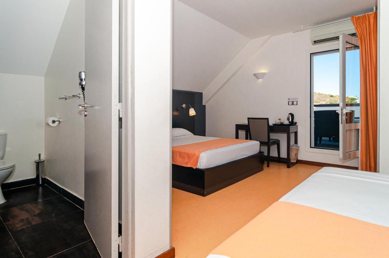 Tama Hotel Saint-Gilles-les Bains Exteriör bild